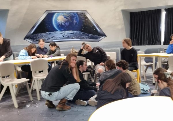 כיתות עמ”ט ב V PLANET