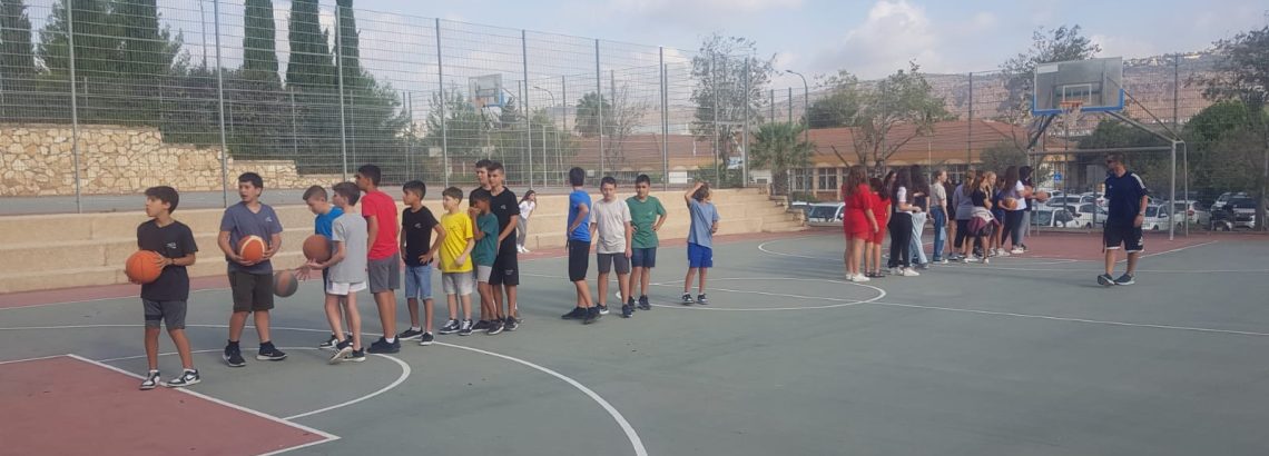 תלמידי שכבה ז’ בוחרים