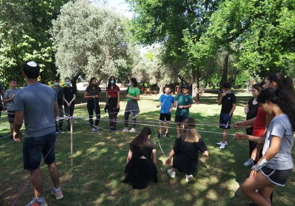 תלמידי שכבת ז’ מעמיקים היכרות ומתגבשים