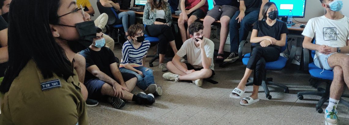 נציגות דובר צה”ל בוגרות המכללה