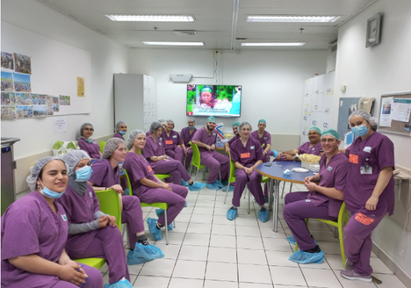סיור בחדר ניתוח בבית החולים בני ציון